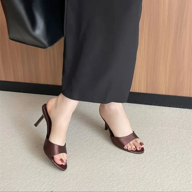 Ladies Slippers Low… - image