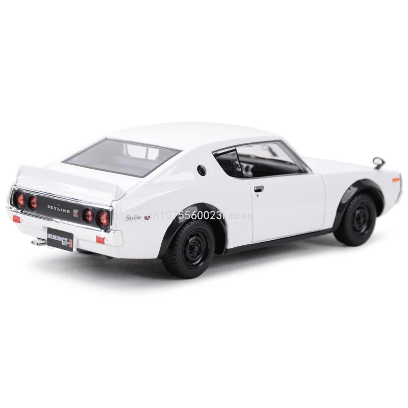 Maisto Model Car 1973 Nissan Skyline 2000GT-R (KPGC110) 1:24 Static Diecast Cars Collectible Ornament Kids Vehicles Models Gifts