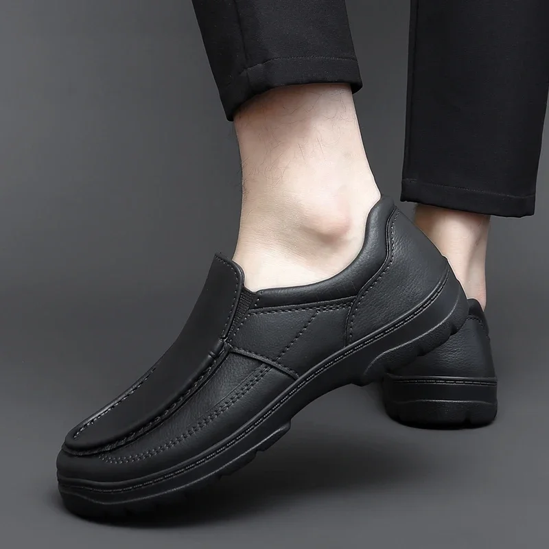 2023 new Chef Shoes Non-slip Oil-resistant Wear-resistant Lightweight Men\'s Shoes Slip On Size 39-46