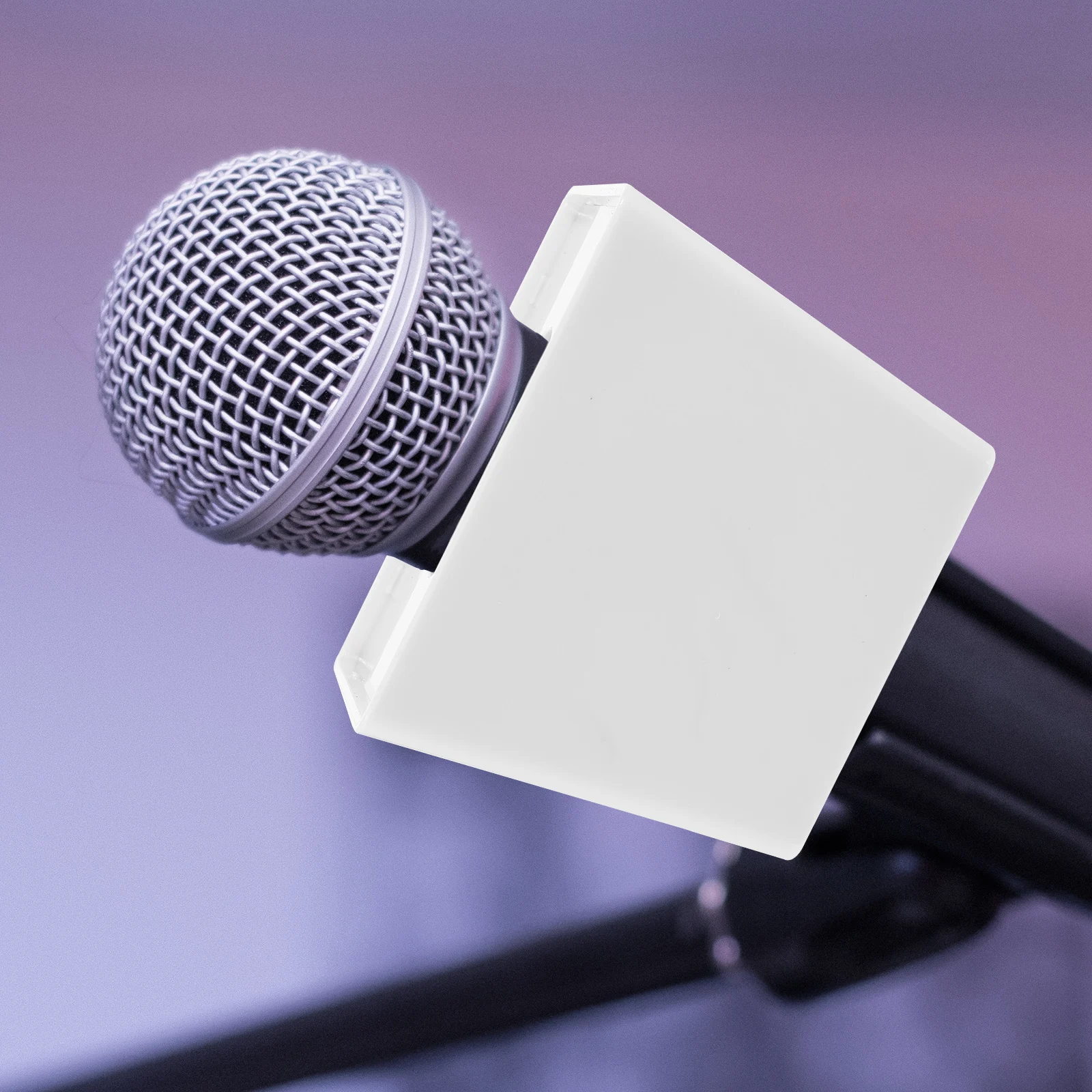 

Personalized Mic Flag Station Stable Wireless Microphone Holder for Corporate Events Press Conferences Microphone Logo Cube