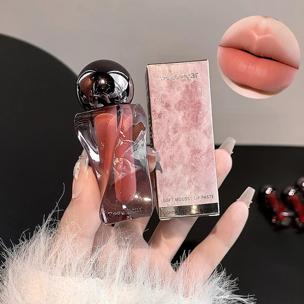 Gege Bear Lip Glaze, Matte Velvet Lip Clay, Onregelmatig Flesontwerp, Langdurige kleur Niet-drogende lippenstift