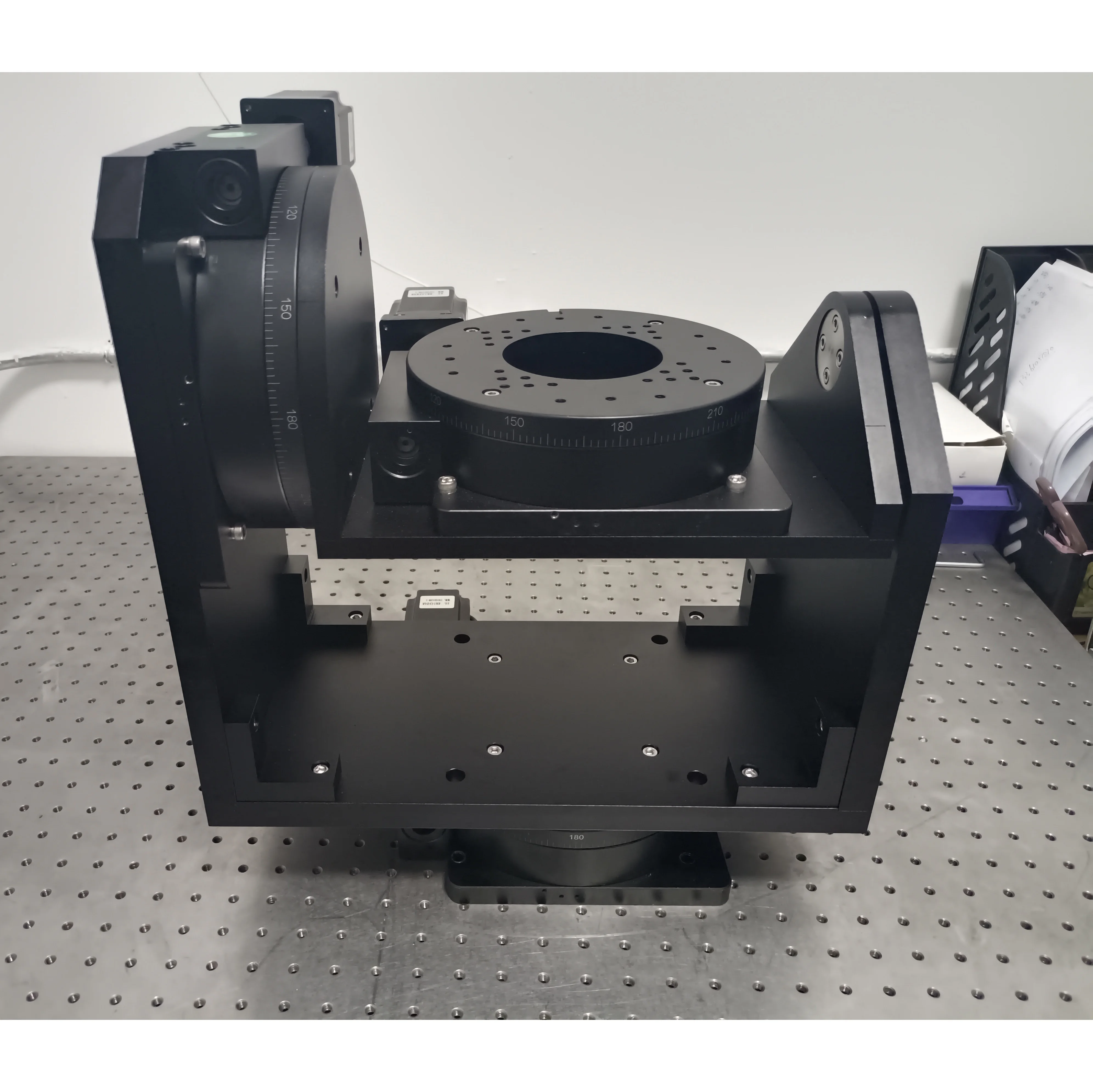 Motorized XYZ Rotary Table, 20kg Loading