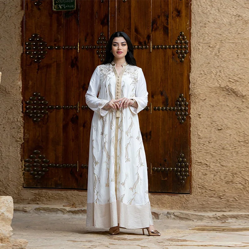 

2025 Arabian Middle Eastern Muslim Solid-color Embroidered Sequin Loose Dress, Dubai Turkish Banquet Fashion Women's Robe