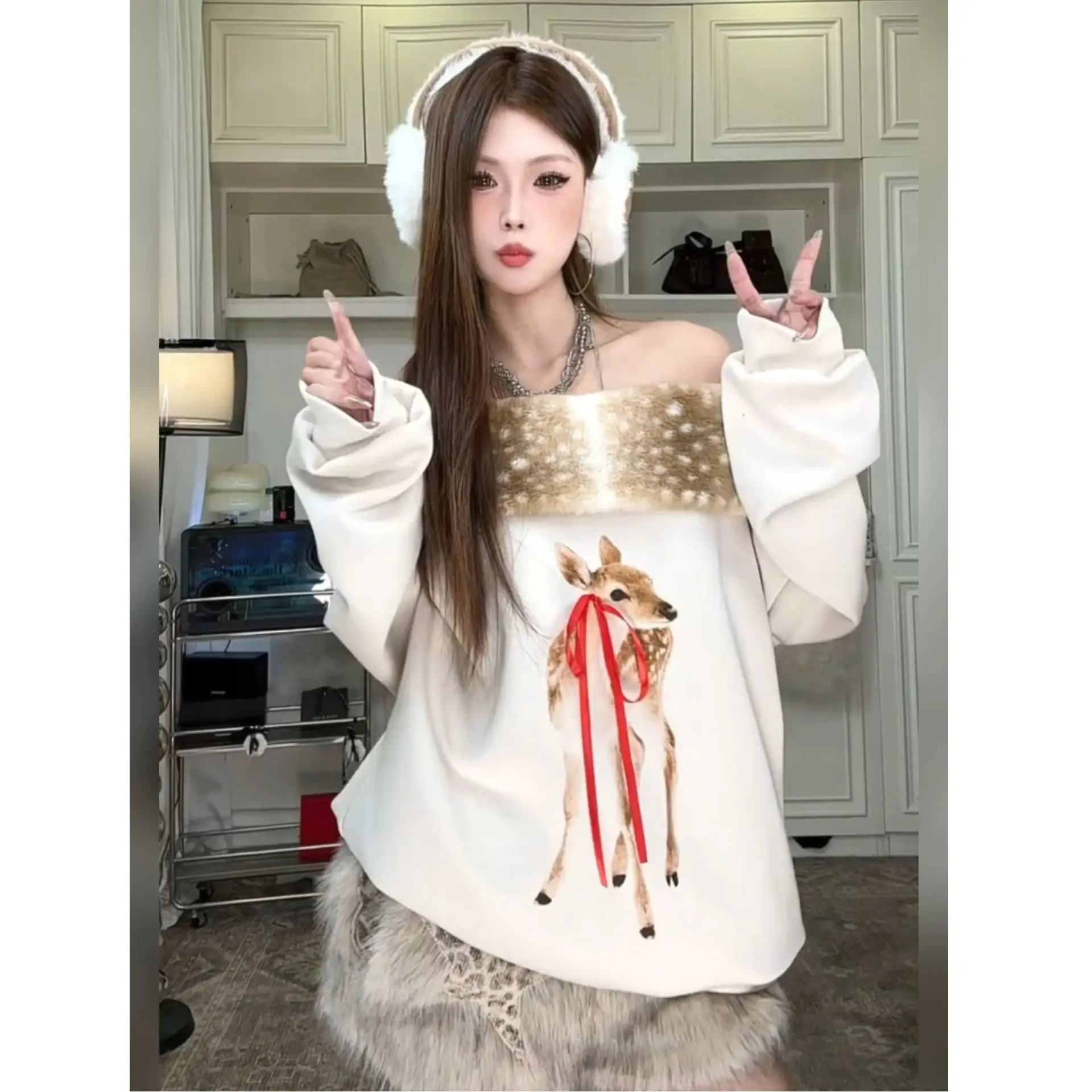 2025 New Casual Style Deer Print Long Sleeve Hoodie Women's Autumn Winter Lazy Shoulder Bared Patchwork Top V-neck Loose Fit