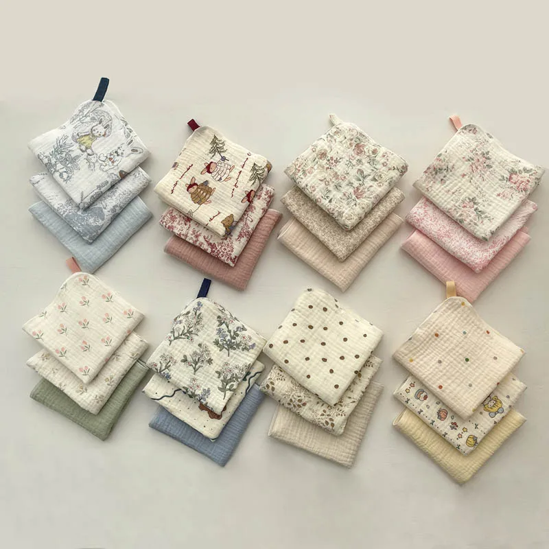 3pcs Cotton Gauze Baby Face Towel Cartoon Muslin Newborn Burp Cloth Square Towels 4 Layers Thick Kids Handkerchief Baby Washclot