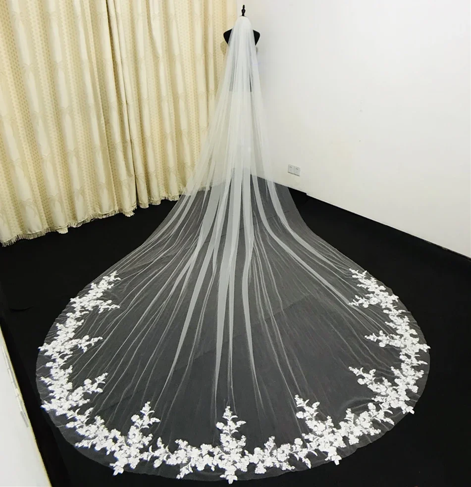 

Real Photo 3m.4m.5m One Layer Wedding Veil With Comb White Lace Edge Bridal Veils Ivory Appliqued Cathedral Wedding Veil