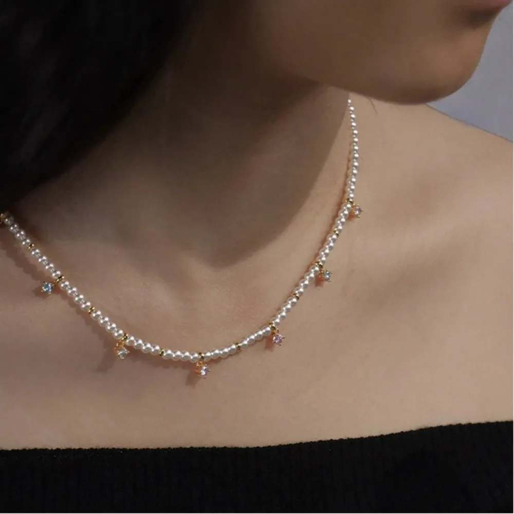 Romántico francés Retro elegante temperamento Millet cuentas Mini collar de perlas para mujer ligero de lujo exquisita cadena de clavícula de hadas