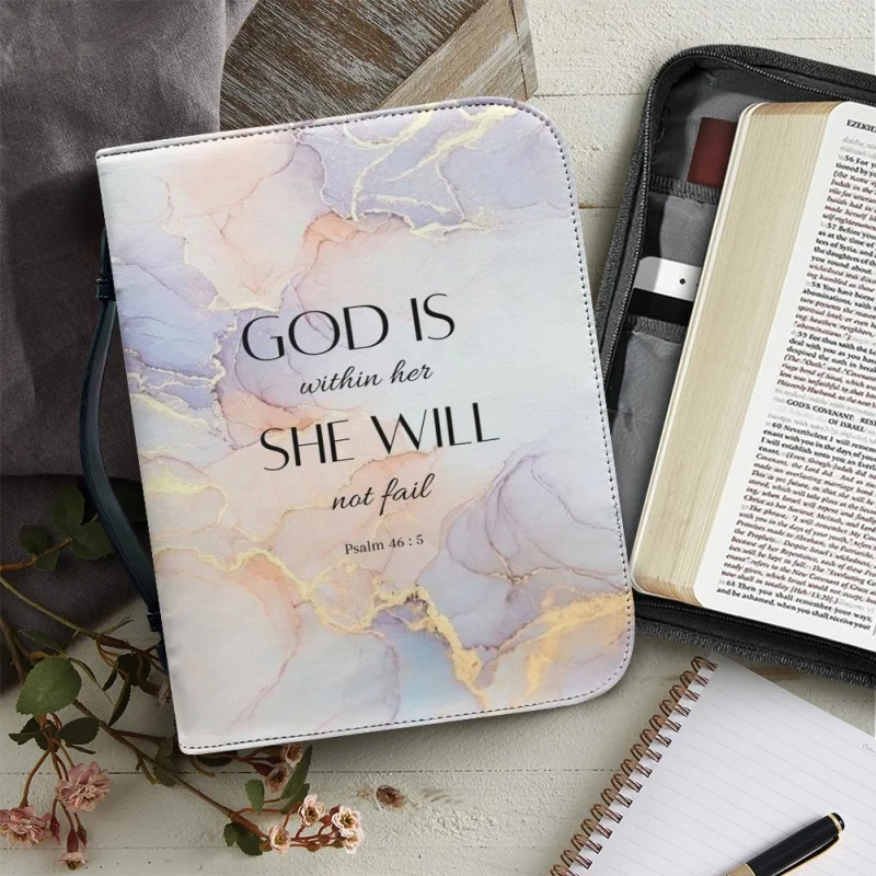 Funda con estampado personalizado de Dios está dentro de ella, bolsa de PU con estampado de la Biblia de la Iglesia, libro de estudio, caja de almacenamiento para mujer