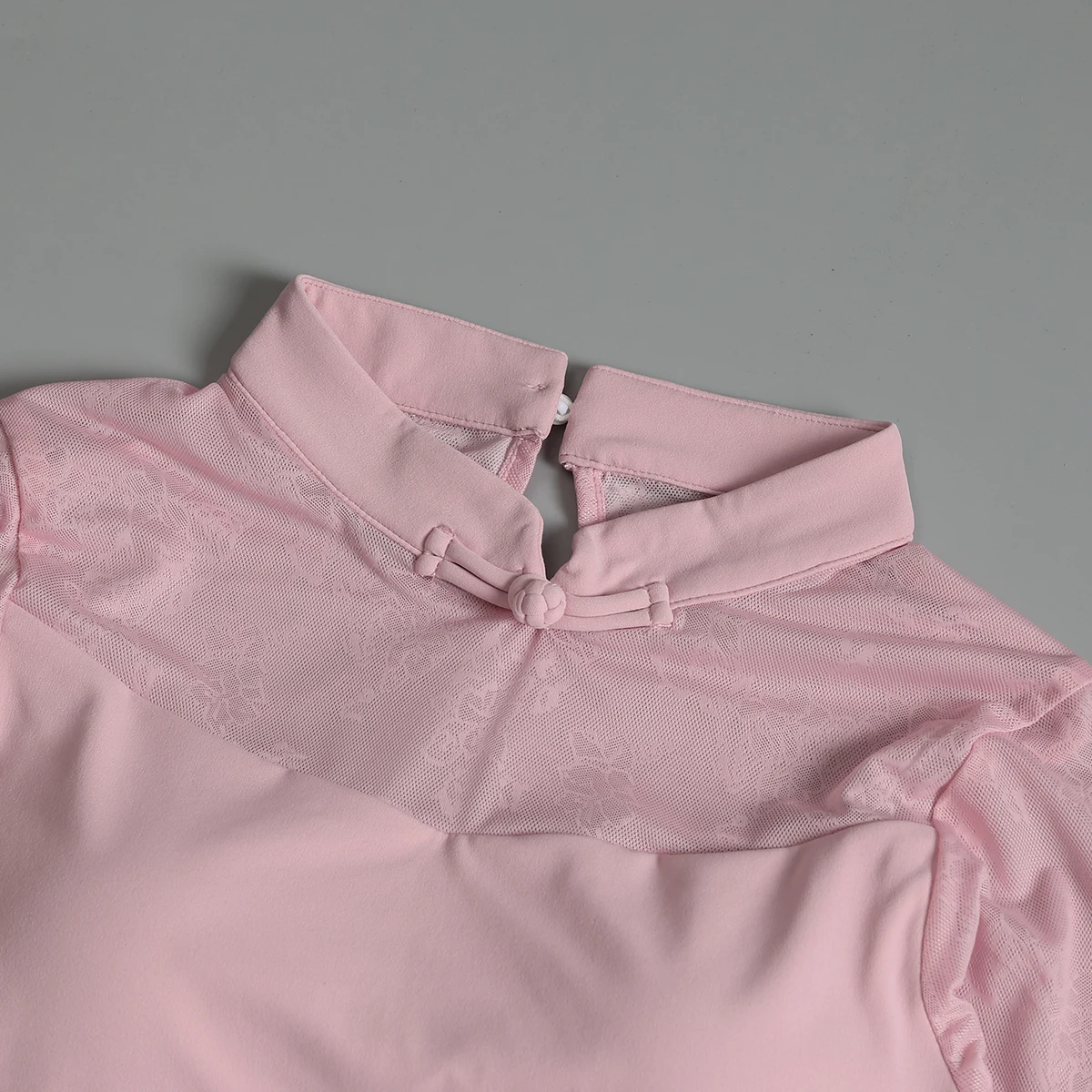 가을을 위한 긴 소매의 여성용 요가복 가슴 패드가 있는 새로운 스타일의 필라테스 피트니스 의류 고가치 런닝