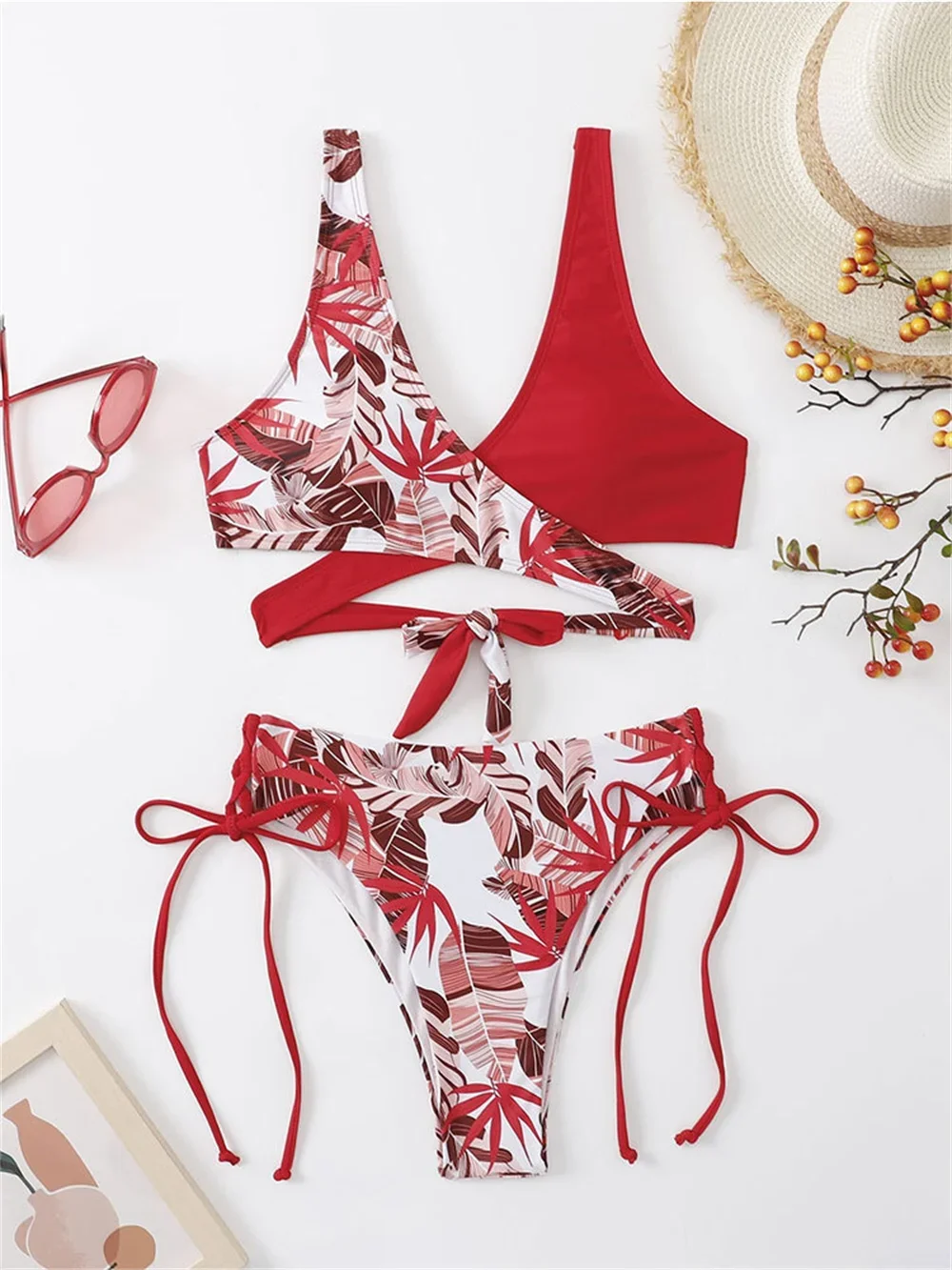 الأحمر طباعة بيكيني عبر ضمادة ملابس السباحة معقود عطلة ملابس السباحة الرباط ثونغ المرأة المرقعة Y2K ثوب السباحة الشاطئ الزي