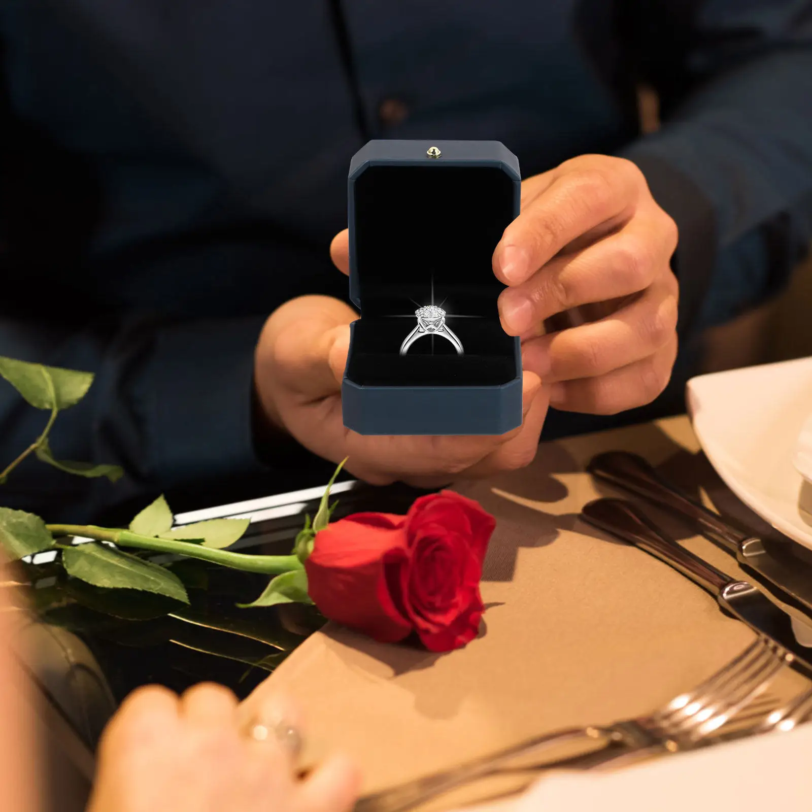 

1 Piece Jewelry Box PU Storage Box for Rings Necklaces Earrings Travel Portable Case Delicate Elegant Design Secure Lid