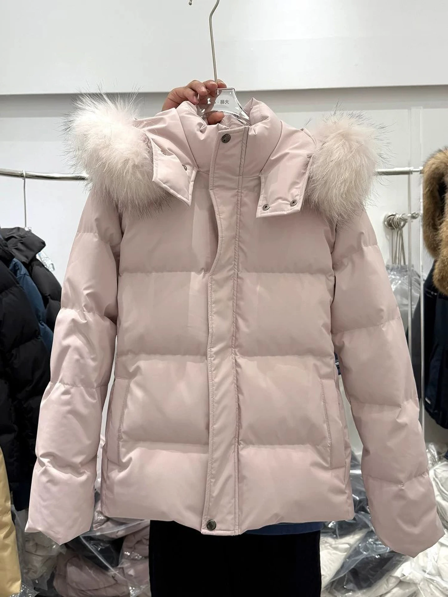 Winter Women's Hooded Cotton Jacket Large Plush Fur Collar Thickened Slim Fit Cotton -padded Coats Fashion Warm Short Parka