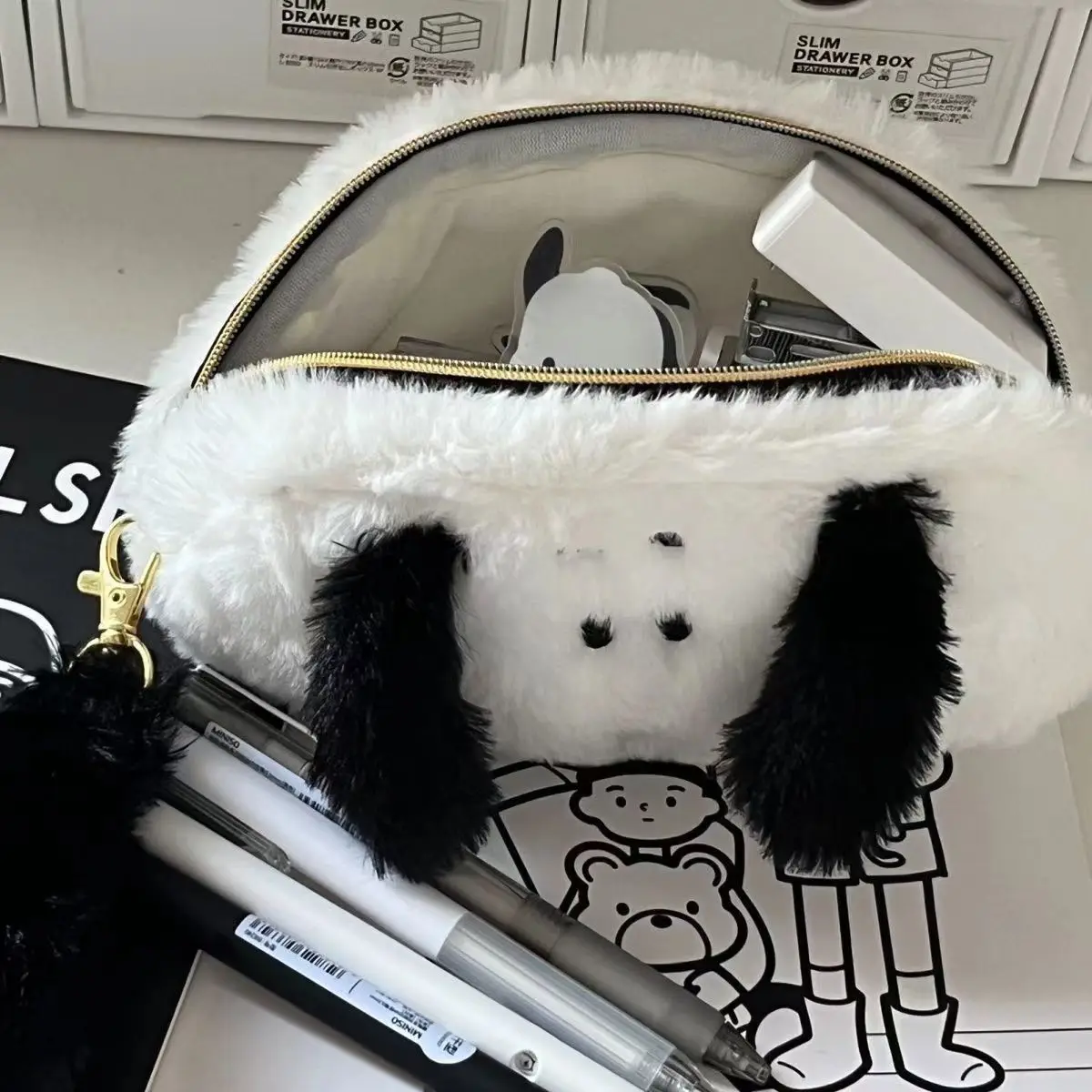 Snoopy Soft Plush Puppy Pencil Case Big Capacity Style Pen Bag Girl Storage Zipper Makeup Organizer School Stationary