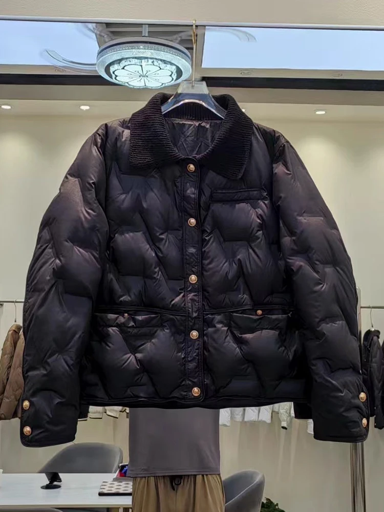 Feminino estilo curto gola de malha pequeno estilo perfumado 90 pato branco para baixo outono e inverno novo leve 2025 para baixo jaqueta