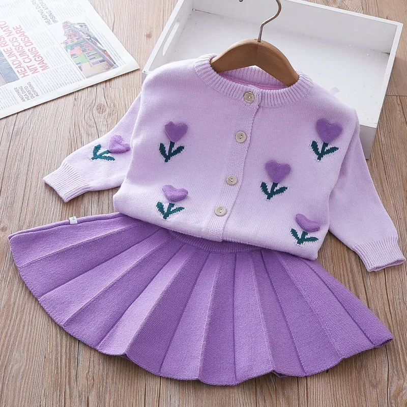 Girl baby clothing set autumn and winter cartoon flower clothing set new children\'s knitted sweet and cute top+pleated skirt set