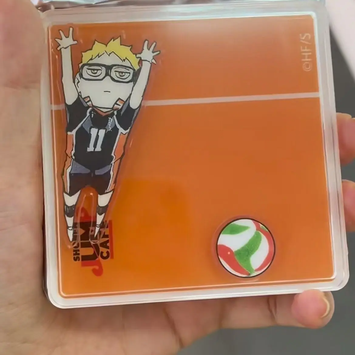 

Anime Haikyuu!! Kei Tsukishima Cosplay Acrylic Standing Sign Double-deck Rocker Jump Shop Table Decoration Cute Cartoon