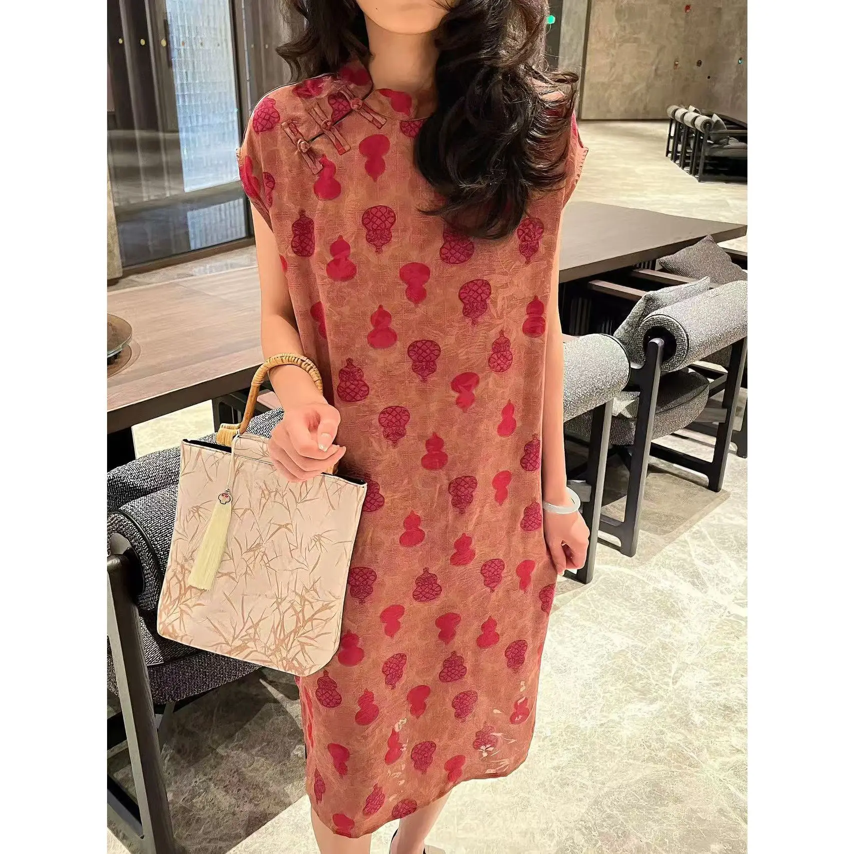 

2025 new chinese improved style retro printed cheongsam dress for women summer loose short sleeve stand collar long qipao dress