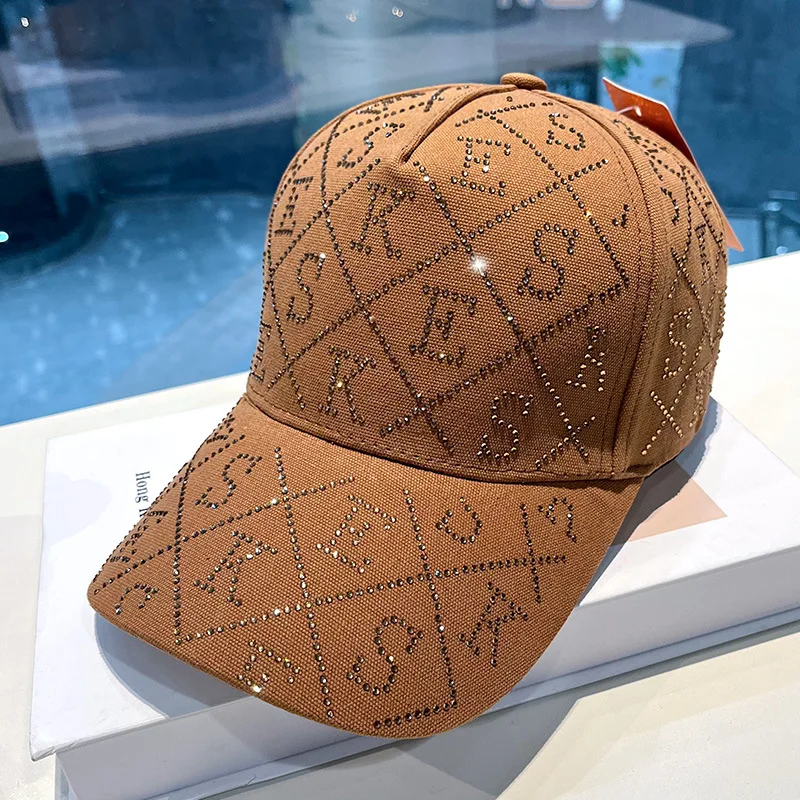 Baseballkappe mit Vollbesatz aus Strass, Luxuriöses Funkelndes Strass-Design, Alltägliche Streetwear, die das Gesicht schmaler wirken lässt, Vielseitige Schirmmütze, Urlaubsgeschenk – Detail 5