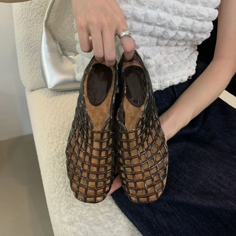 Sandalias con agujeros de malla de diseño de marca a la moda, zapatos planos transpirables cómodos de verano para mujer, zapatos de gelatina, mocasines de pescador elegantes