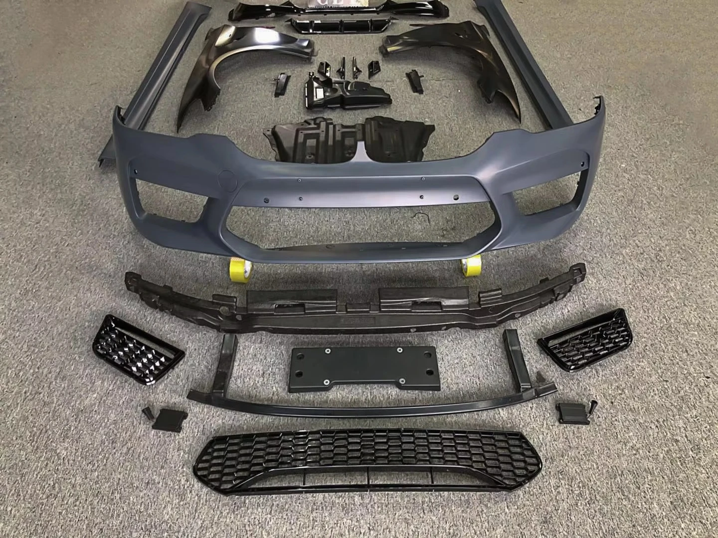 

Body Kit for 5 Series Auto Parts