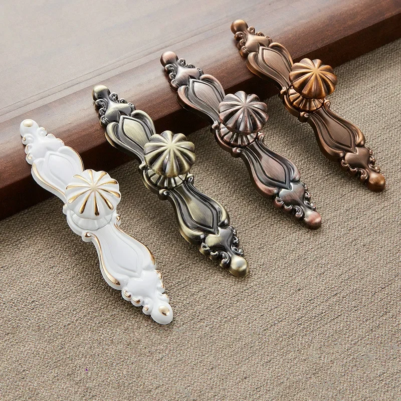 Antique Green Bronze Furniture Handle Classic Kitchen Cabinet Door Handle Single Hole Drawer Knob Zinc Alloy Home Decoration