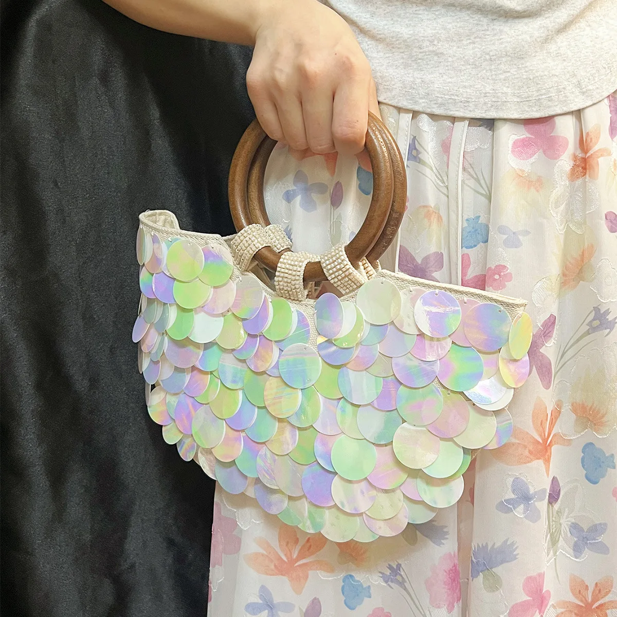 

Half Moon Sequins Women Handbags Luxury Fish Scales Evening Bags for Women Wooden Handle Party Wedding Clutch Ladies Purses Tote