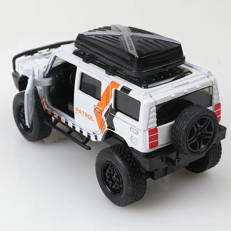 (Bagged) 1:36 schaal aluminium off-road pullback pick-up truck, kinderspeelgoed, grote velg off-road stijl. Speelgoed.