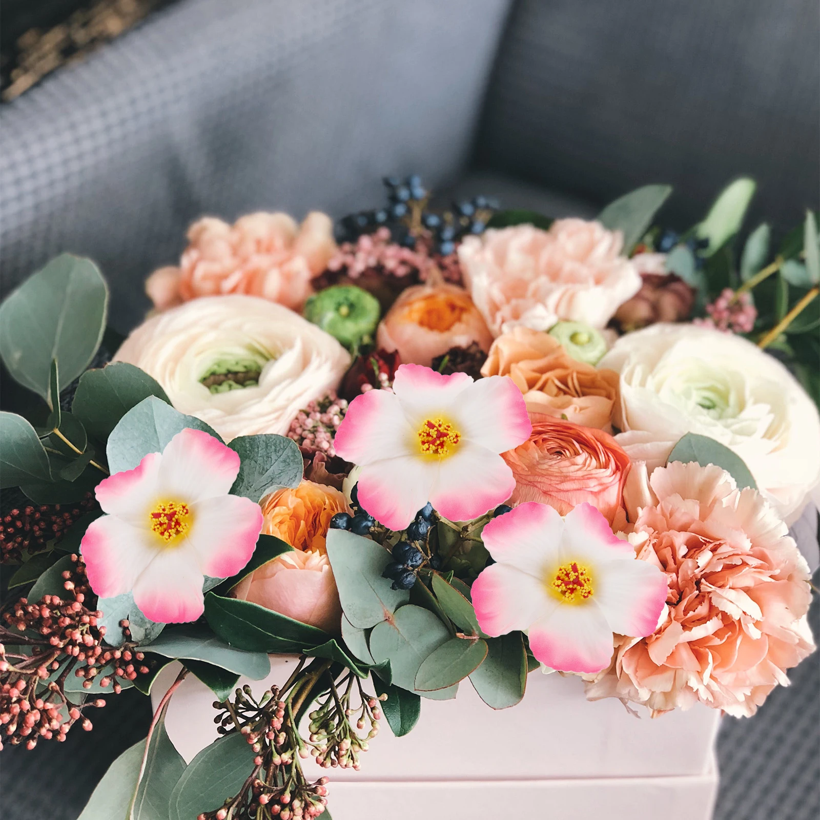 

10Pcs Hawaiian Faux Hibiscus Flowers Artificial Tropical Flowers Beach Wedding Luau Party Hair Supplies Rummy Game Board Set