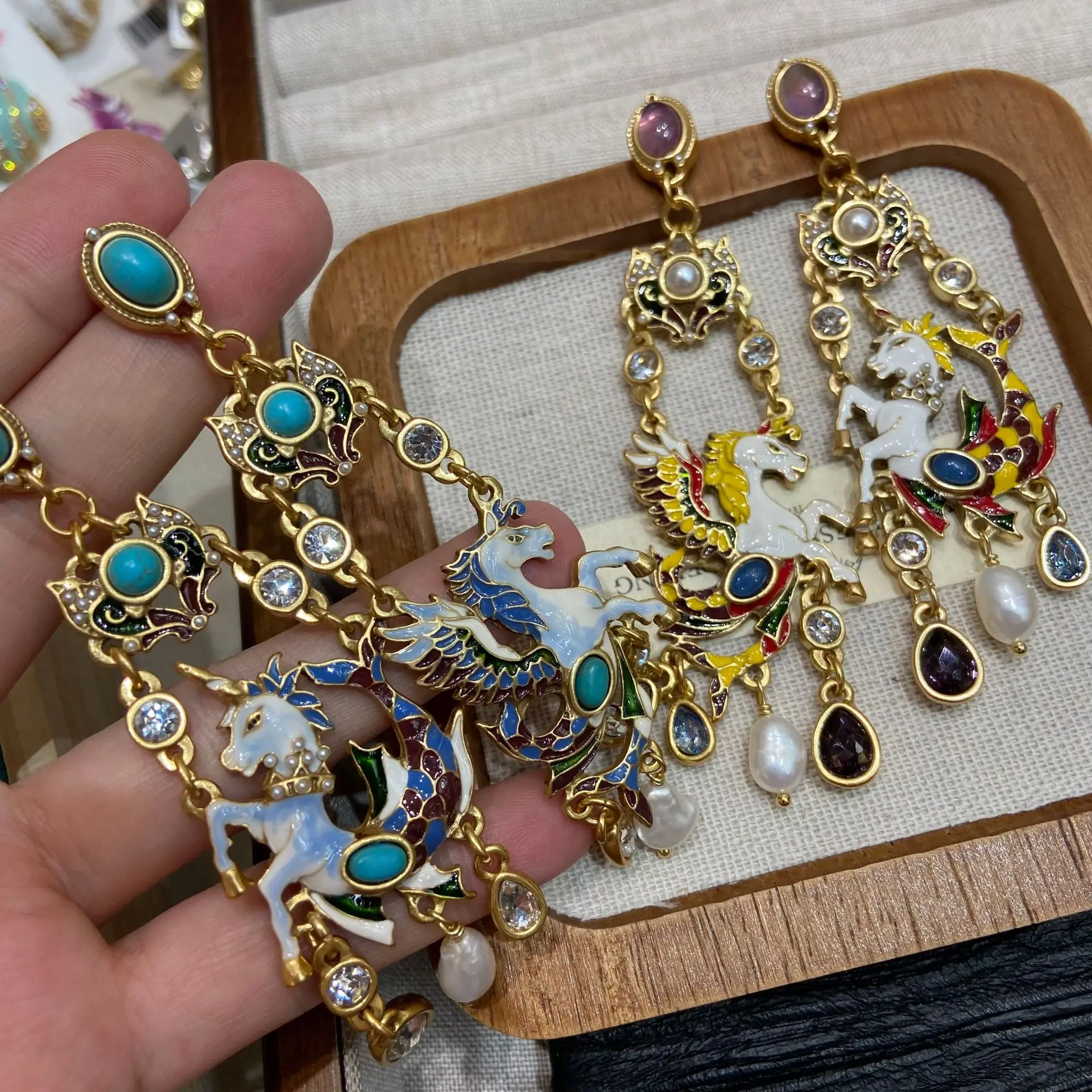 

Romantic Dream Garden Carousel Drip Oil Pearl Earrings