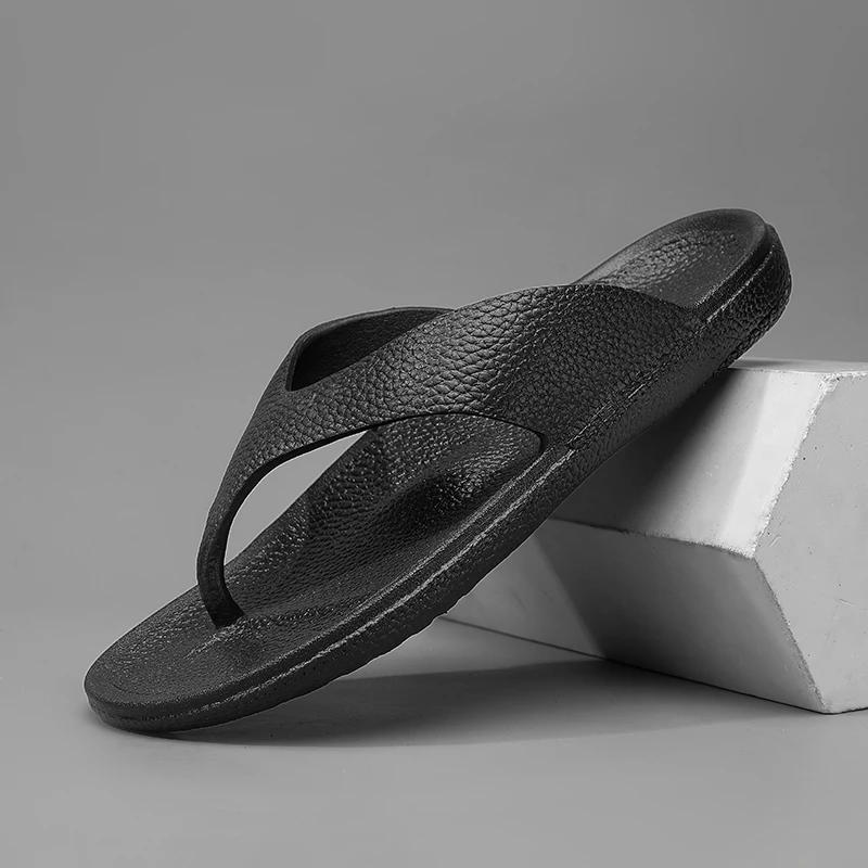 

Летние шлепанцы для мужчин, пляжные сандалии, модные новые модели, мужская повседневная обувь, мужские нескользящие домашние тапочки