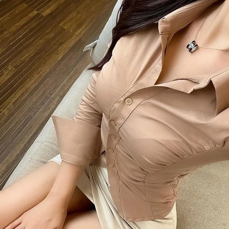 

Сексуальная женская блузка 5STUDIO UC29 с защипами на талии, на одной пуговице, однотонная, с воротником, укороченная, приталенная