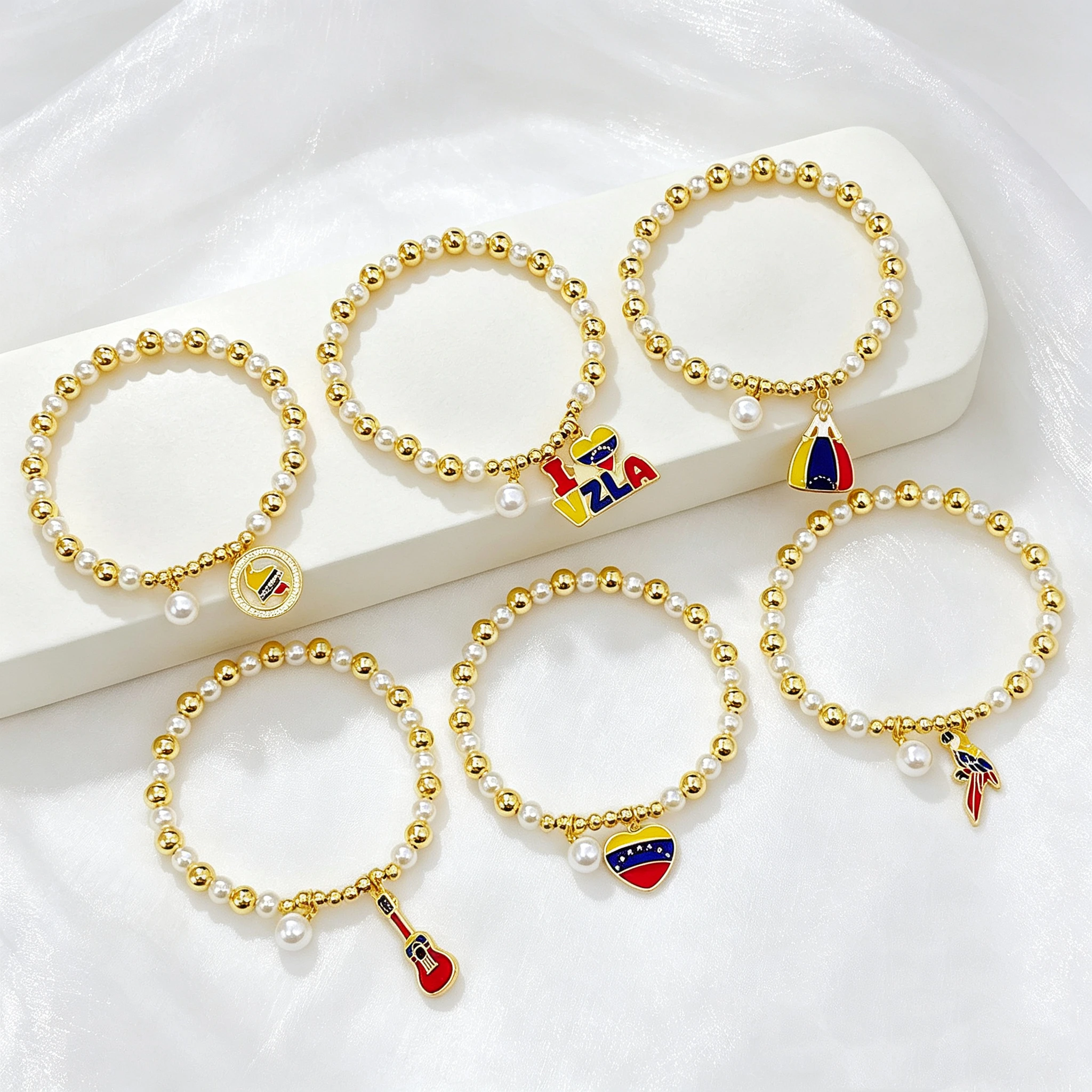 Enamel Art Violin Round Heart-Shaped Venezuelan Flag Pearl Chain Stretch Bracelet for Women Men Party Patriotic Jewelry Gift