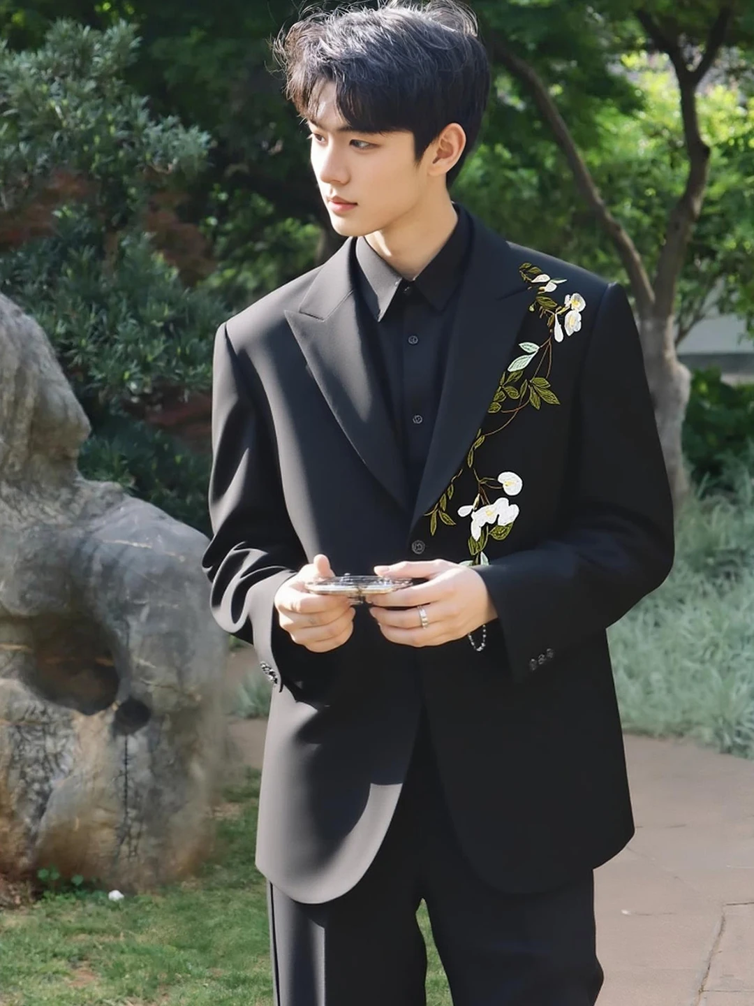 

New Chinese Sle adual Embroidery Suit Jaet Men's Wedding om Zhongan West Suit Set Casual Stand Fit Long Sve