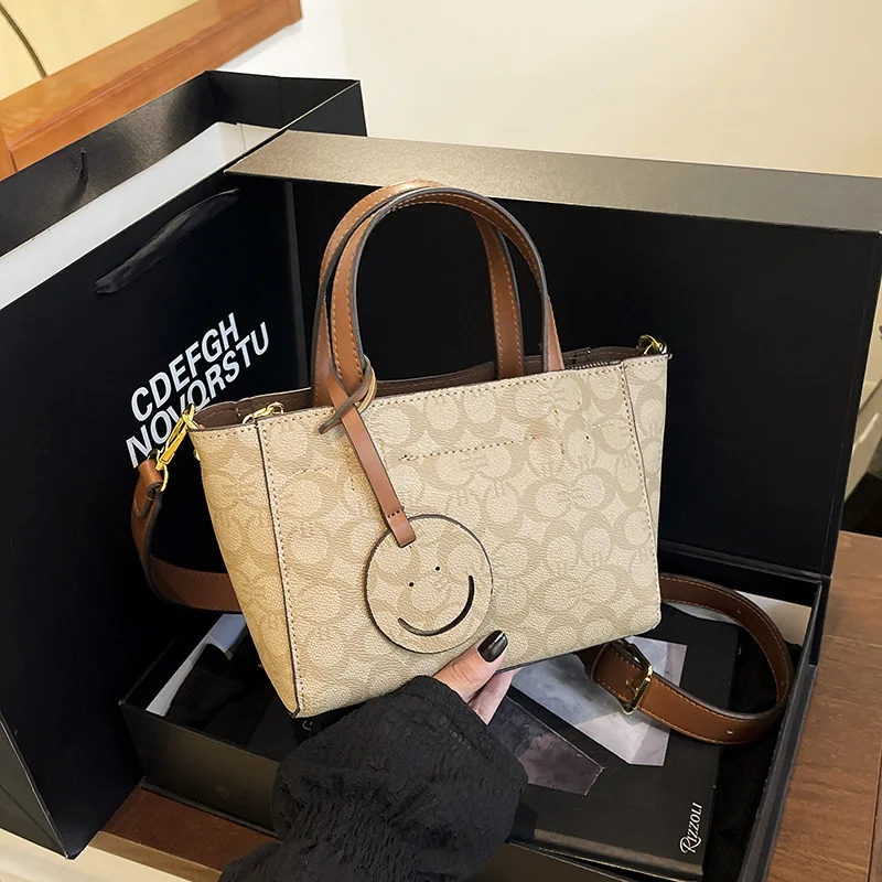 

‌ Сумка через плечо с ретро-принтом 2025 года, женская сумка через плечо премиум-класса, элегантная и универсальная ручная сумка, стильный рюкзак