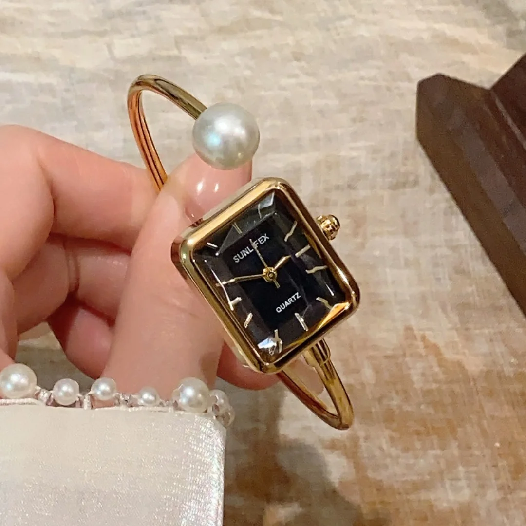 Sunlifex فام الفاخرة المرأة سوار ساعة 1 كبير اللؤلؤ قطع الزجاج مربع الهاتفي كوارتز ساعة اليد الإسورة اليد Saati Relojes