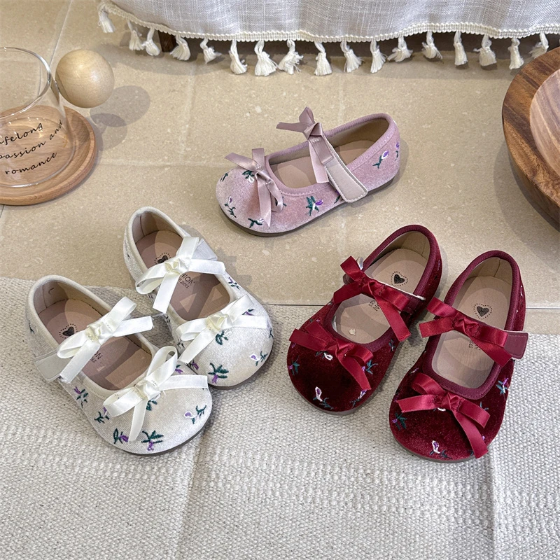 

Kids'Casual Shoes Shoes Flower Flannel Spring Shoes For Girls Slip-On Anti-slip Breathable Soft Bottom Red Pink Shoes Size 23-33