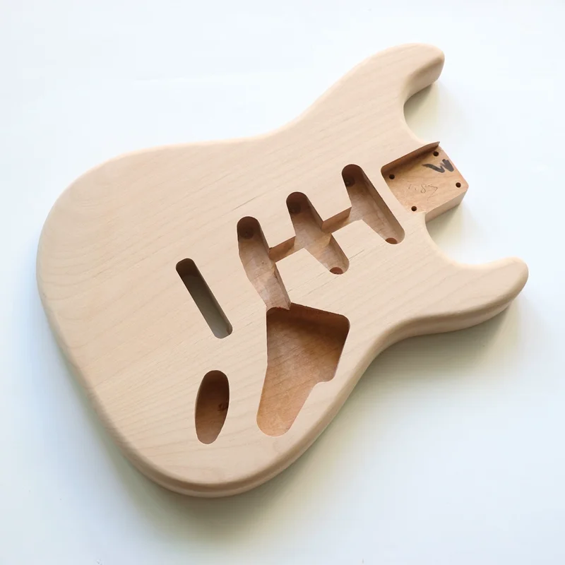 Unpainted guitar body assembly DIY alder sss universal guitar body semi-finished product Red Poplar