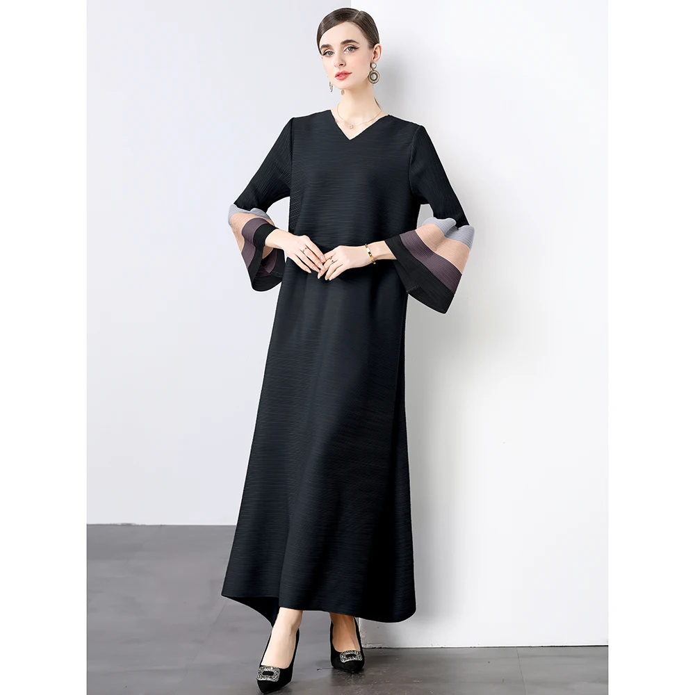 

SuperAen 2025 Spring Summer New Arrival V Neck Pleated Flare Sleeve Long Dress for Women