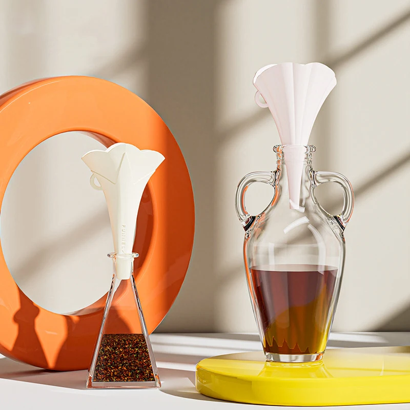 Multifunctional Mini Home Kitchen Dispensing Small Diameter Oil Funnel With Support Funnel, Wine Pouring Folding Creative Funnel