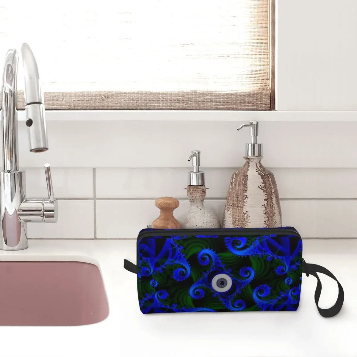 Custom Evil Eye Toiletry Bag Women Cosmetic Makeup Organizer Lady Beauty Storage Bags Dopp Kit Box Case