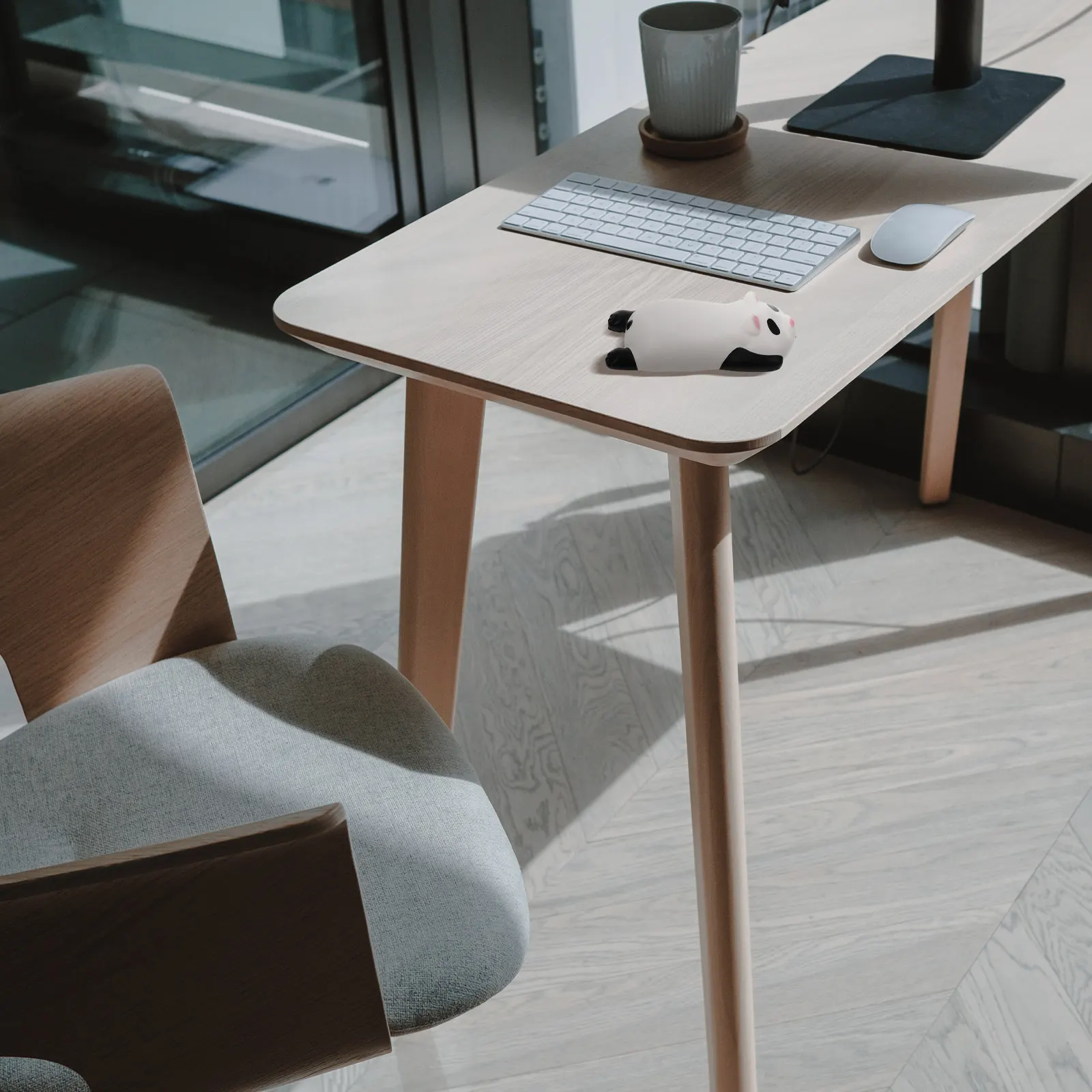 

1 шт. коврик для мыши с мультяшной пандой, с поддержкой запястья, удобный, мягкий, из ПУ с эффектом памяти, легкий, легко переносить, для работы, учебы, путешествий