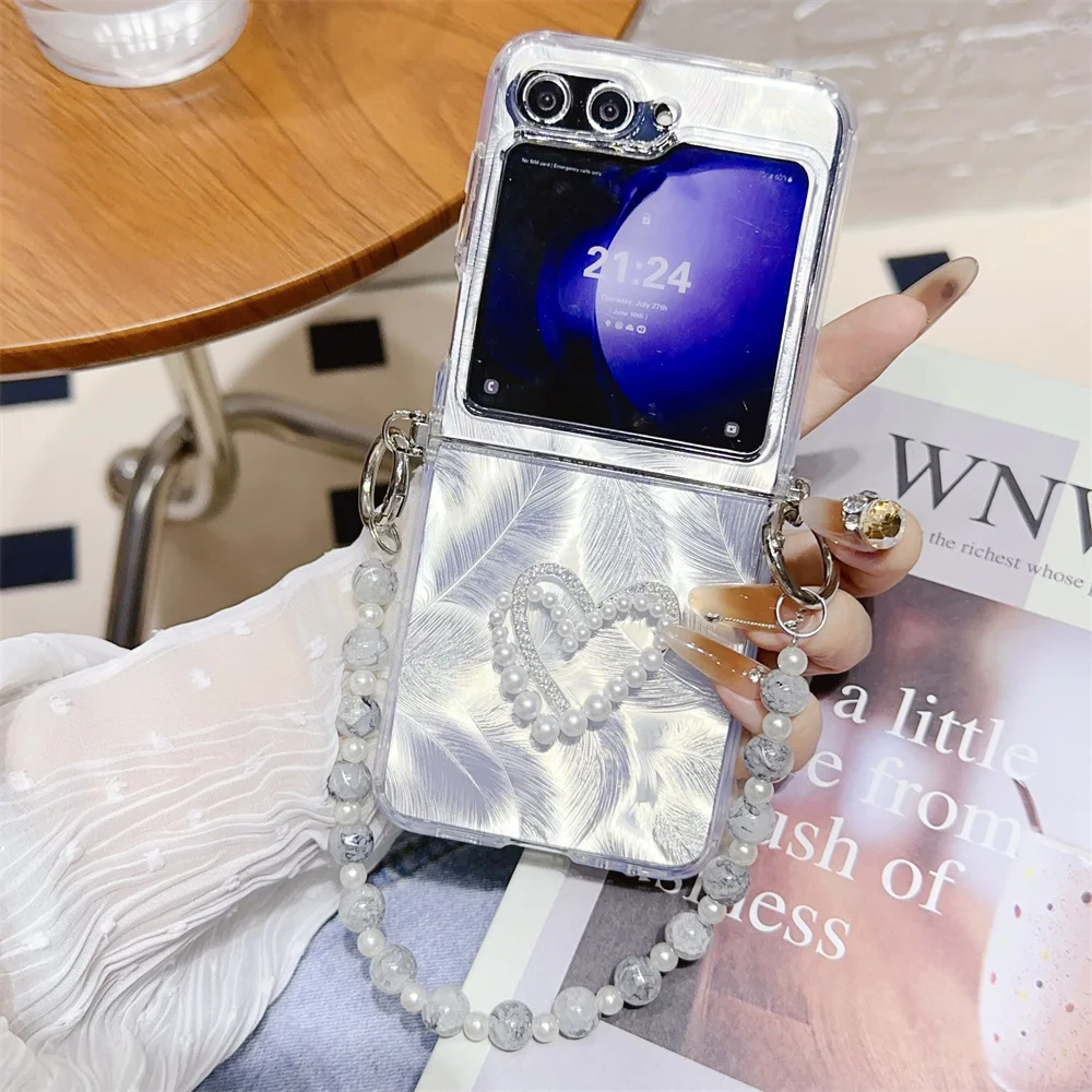 Luxury Love Heart Pearl Bracelet Scarves Case For Samsung Galaxy Z Flip 5 4 3 Feather Chain Lanyard Laser Transparent Soft Cover