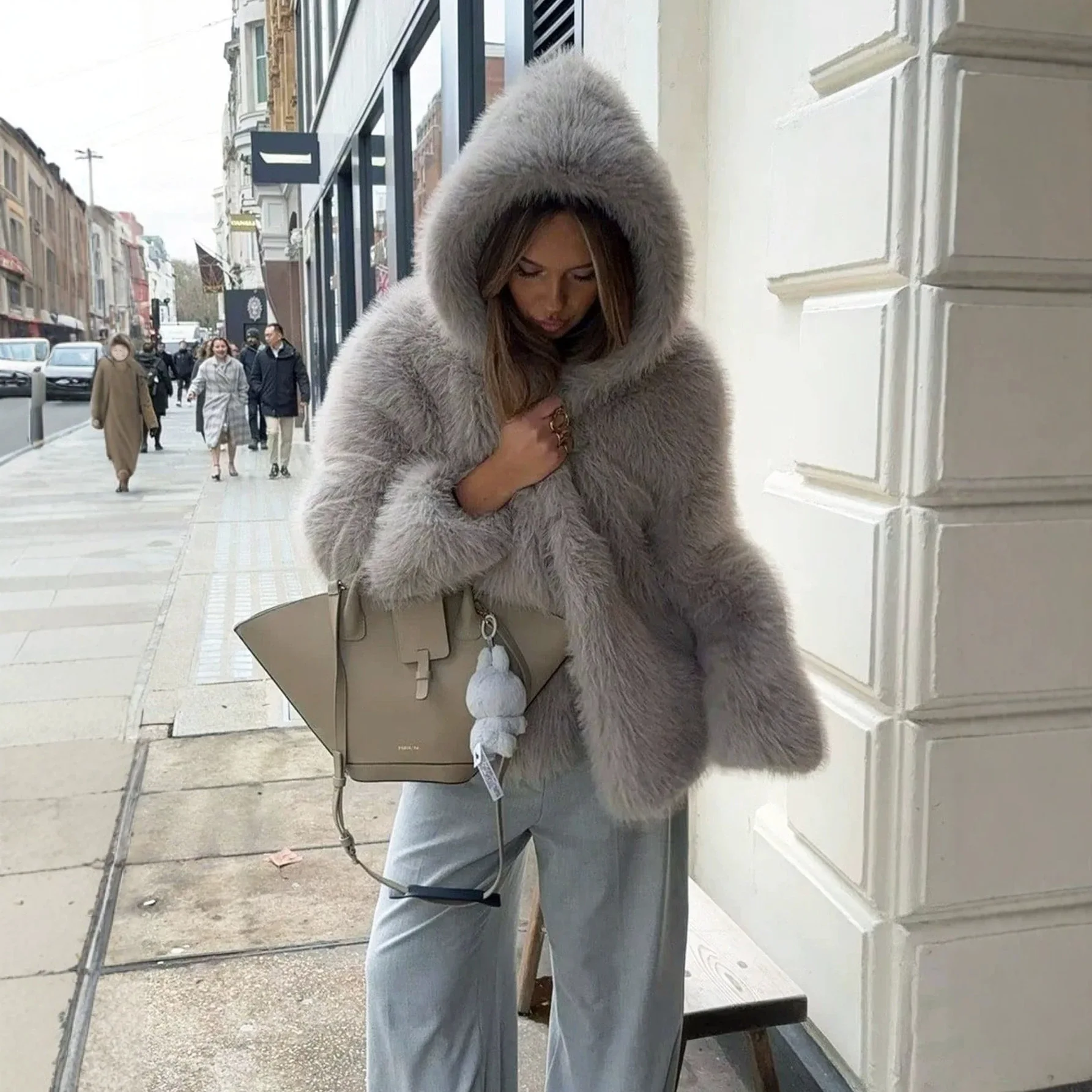 Autumn and winter imitation fox hair short women's hooded fur imitation fur jacket loose environmentally friendly plush jacket