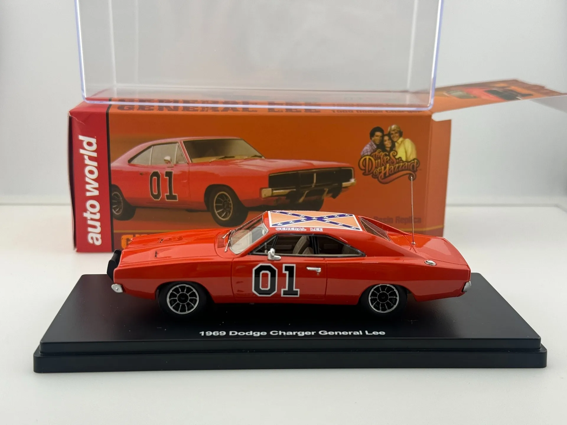 다이캐스트 자동차 세계 1:43 스케일 1969 충전기 일반 레드 AWRSS1151 한정 수지 자동차 모델 소장 장난감 선물 기념품 디스플레이