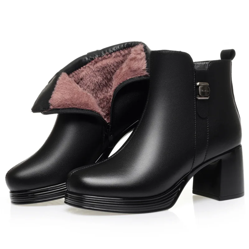 6 سنتيمتر كل مباراة أحذية نسائية أنيقة بوط من الجلد الطبيعي شتاء 2025 ميد كتلة الكعوب الدافئة قصيرة الفراء حذاء من الجلد لمكتب أمي