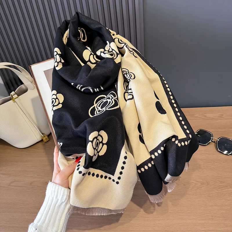 Nueva Bufanda de Cachemira con flor de Camelia, chal de invierno para mujer, pañuelo cálido con estampado, manta gruesa, Poncho, Bufanda, Bandana, pañuelo para la cabeza para mujer