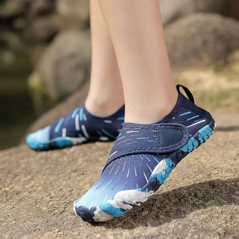 

New Children's Summer Mesh Outdoor Beach Shoes Boys And Girls Soft Sole Cut Resistant Quickly Drying Wading Shoes Swimming Shoe