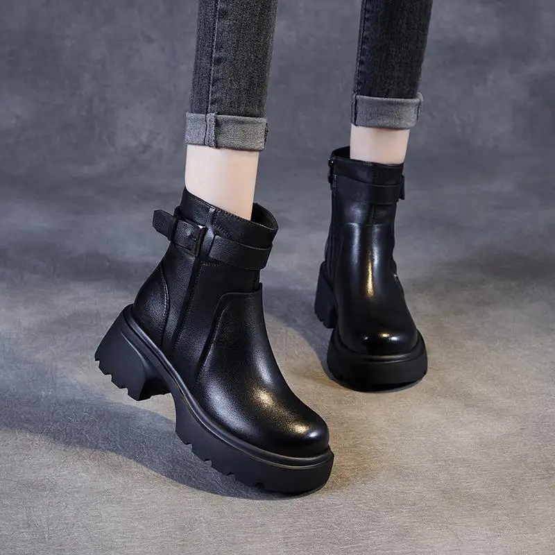 

Genuine Leather Boots Women's round Toe Chelsea Short Boots British Style Motorcycle Boots Retro Style Side Zipper