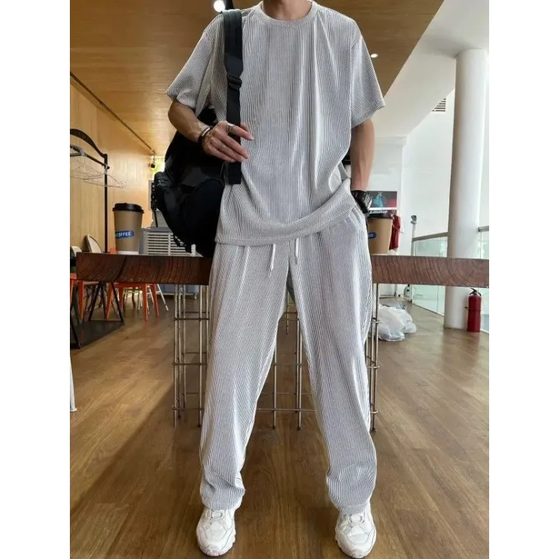 

Elastic High Quality Men Sports Suit Short Sleeve Trousers Sets Male Casual Streetwear 2-pie Leisure Jogging Gym Sweat Suit