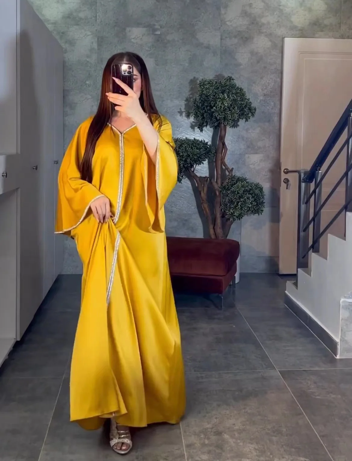 

2025 Diamonds Abayas for Women Luxury Dubai Kaftan Muslim Dress Eid Djellaba Caftan Marocain Femme Robe Islam Jalabiya Ramadan